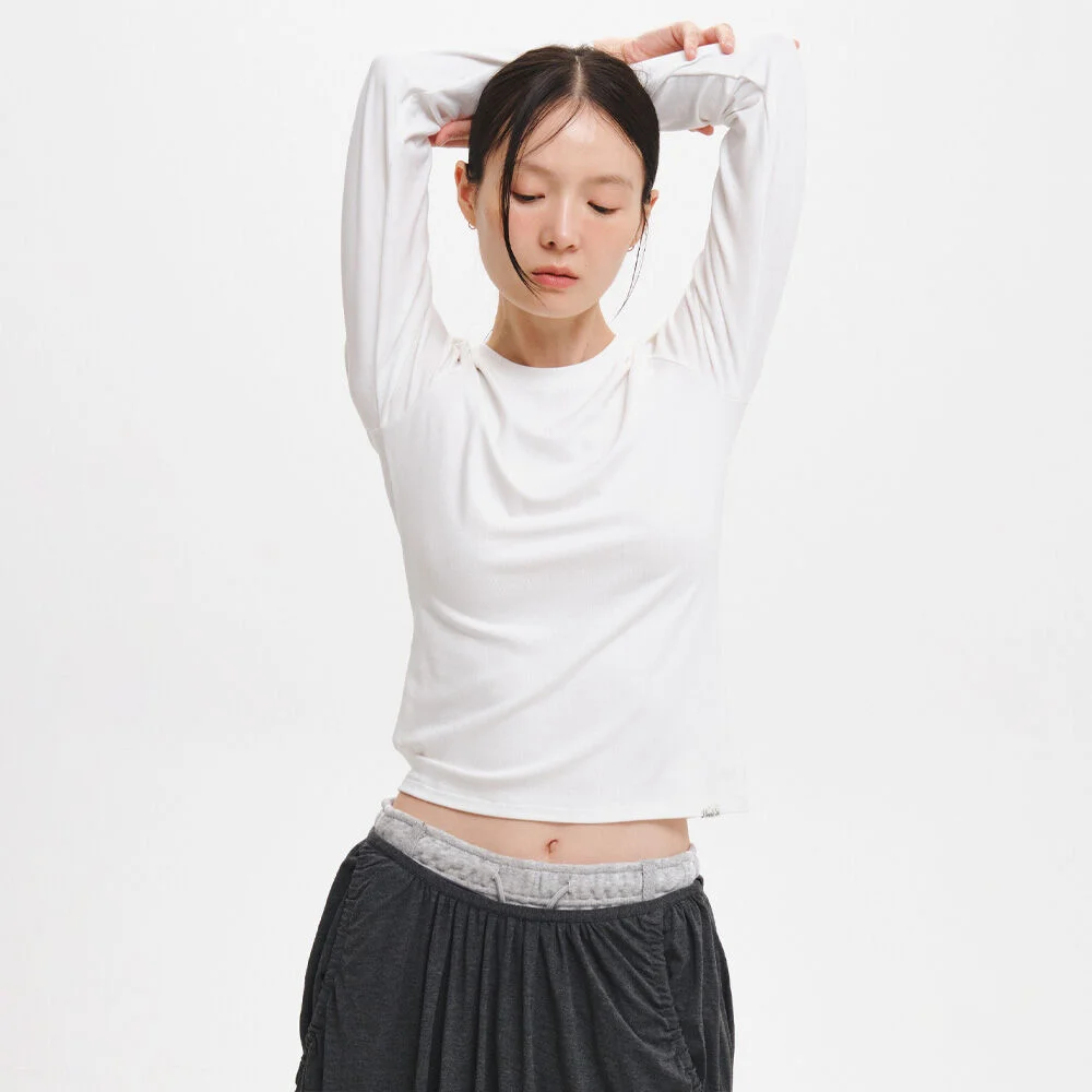 WOMAN 圓領 長袖 T恤_IVORY / GF3LTS504