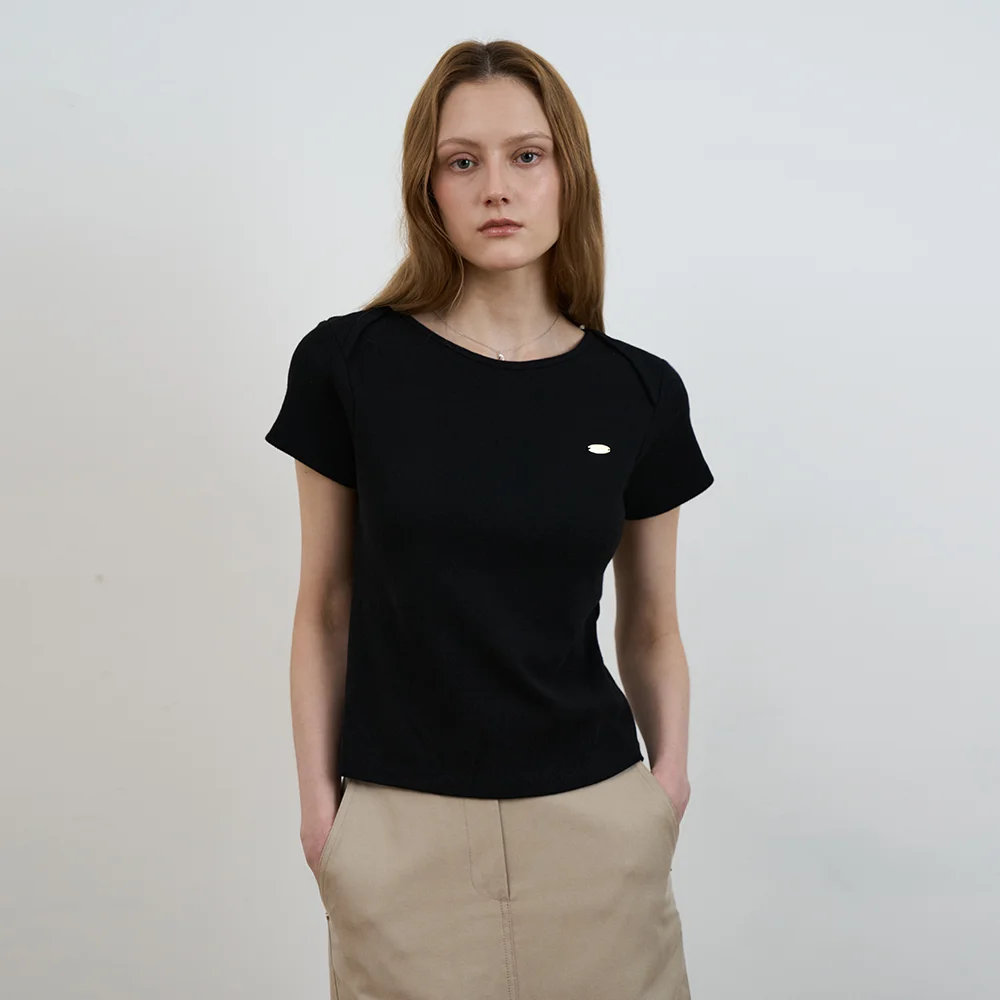 Punching Boat Neck T-shirt