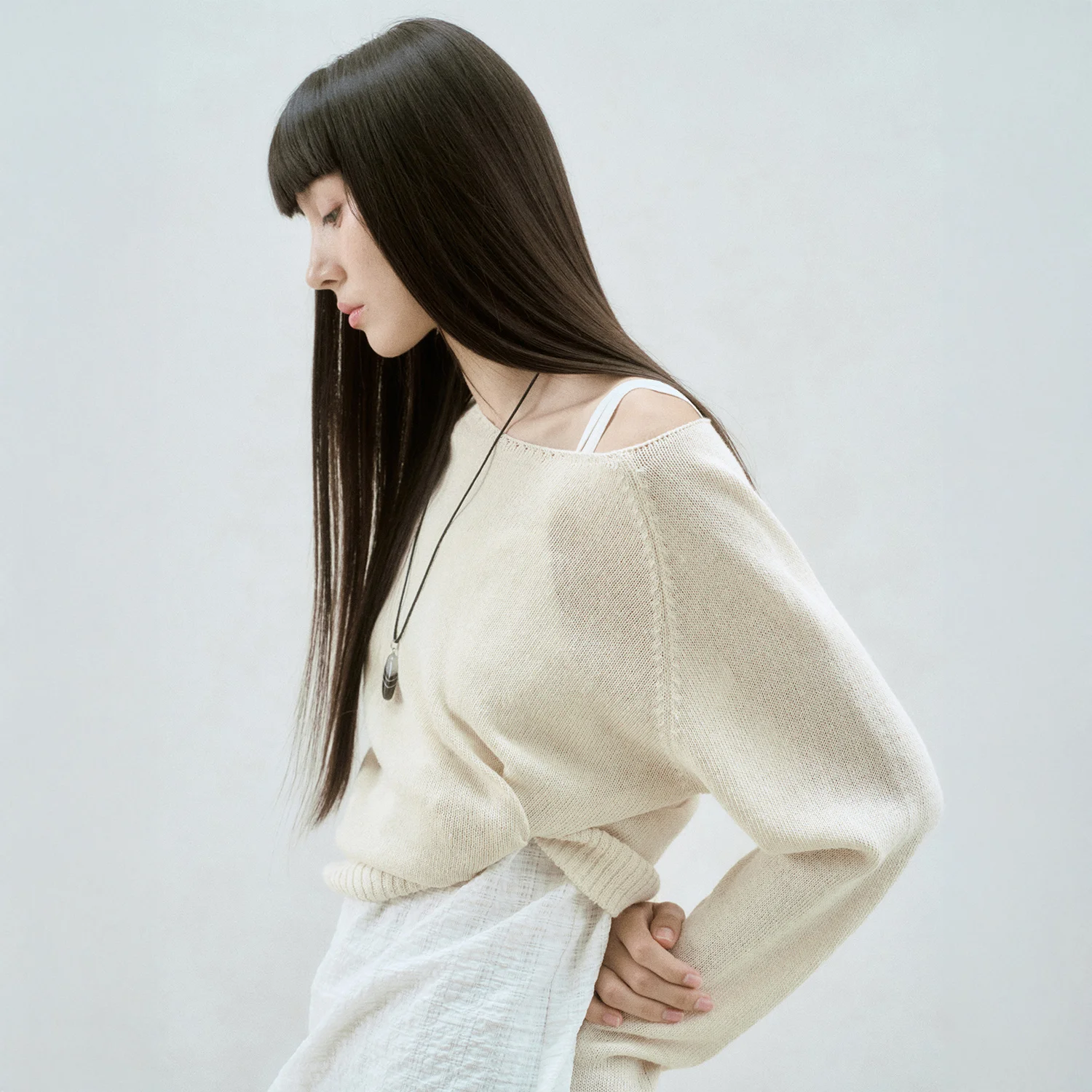 ROUND NECK SHEER KNIT TOP SAND
