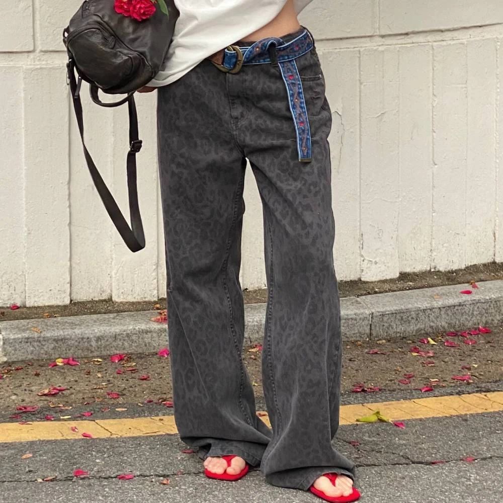 Chouetties by LUCKY CHOUETTE_Low-Rise Leopard Denim Pants(dark grey) LAPDX26330GYD