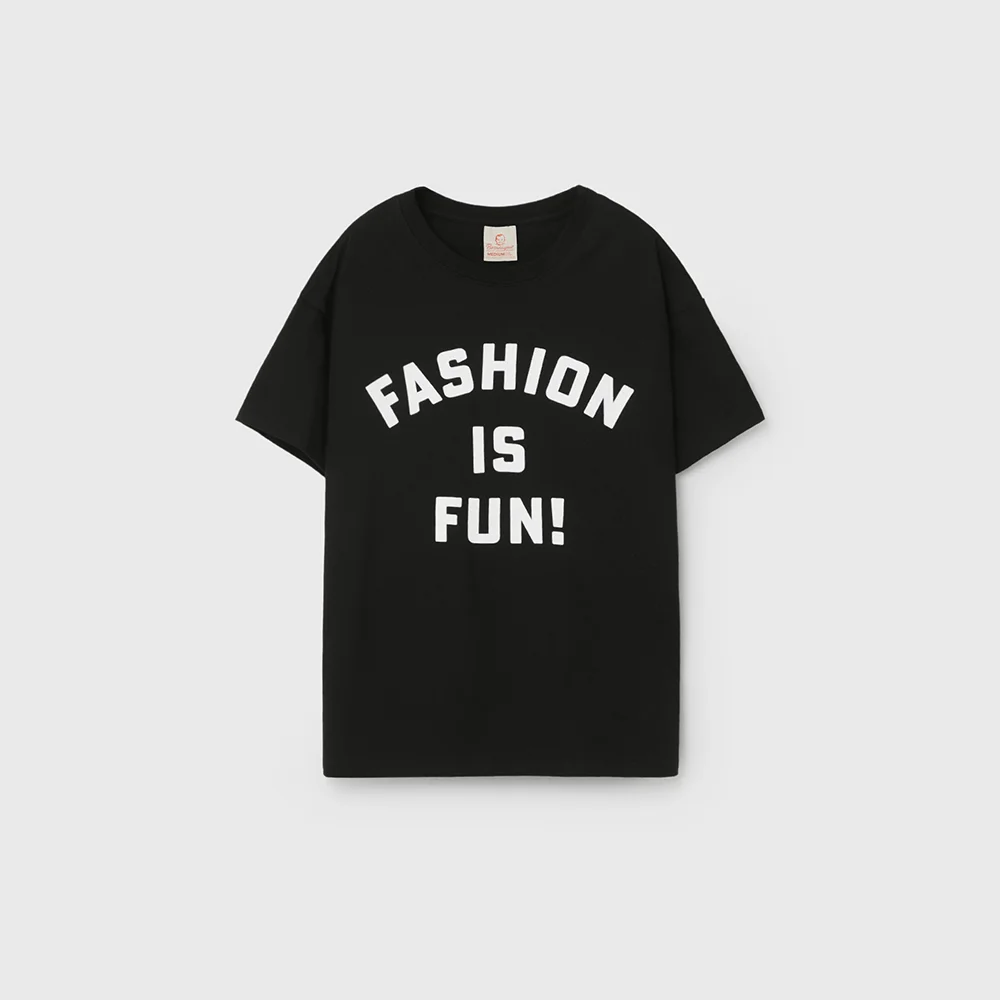 FASHION IS FUN (BLACK)