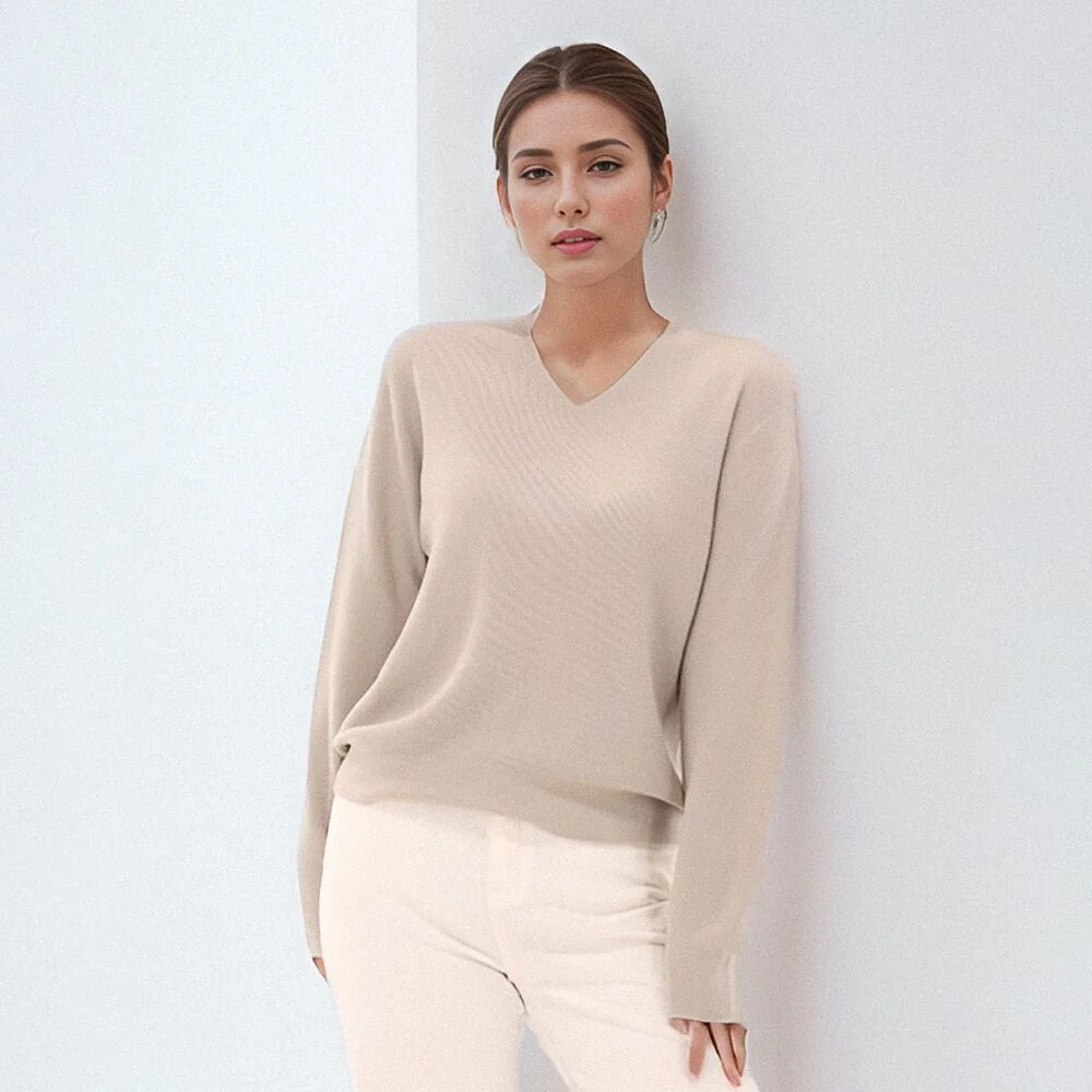 Light Wool V-neck Knit