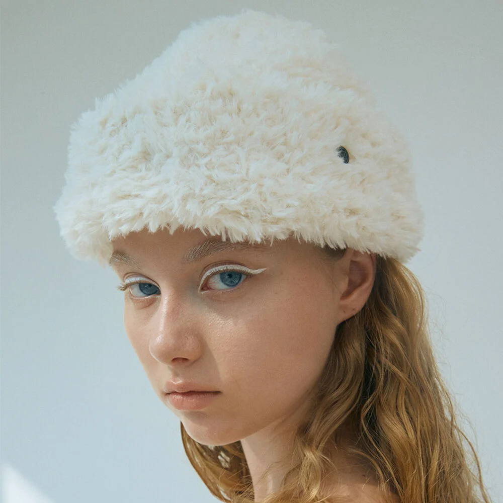Fur beanie in white
