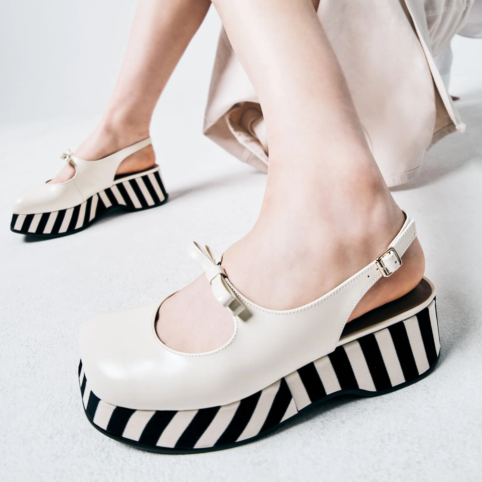 Avignon platform_off white