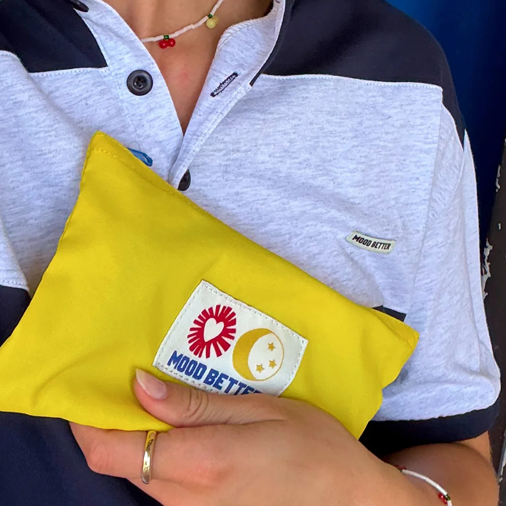 LABEL POUCH YELLOW