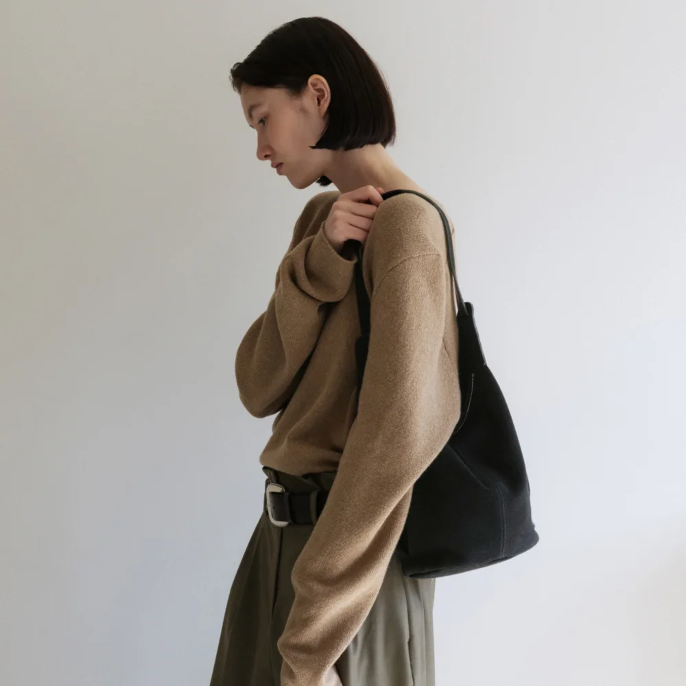 Tourer Shoulder Small Suede Black F021_10