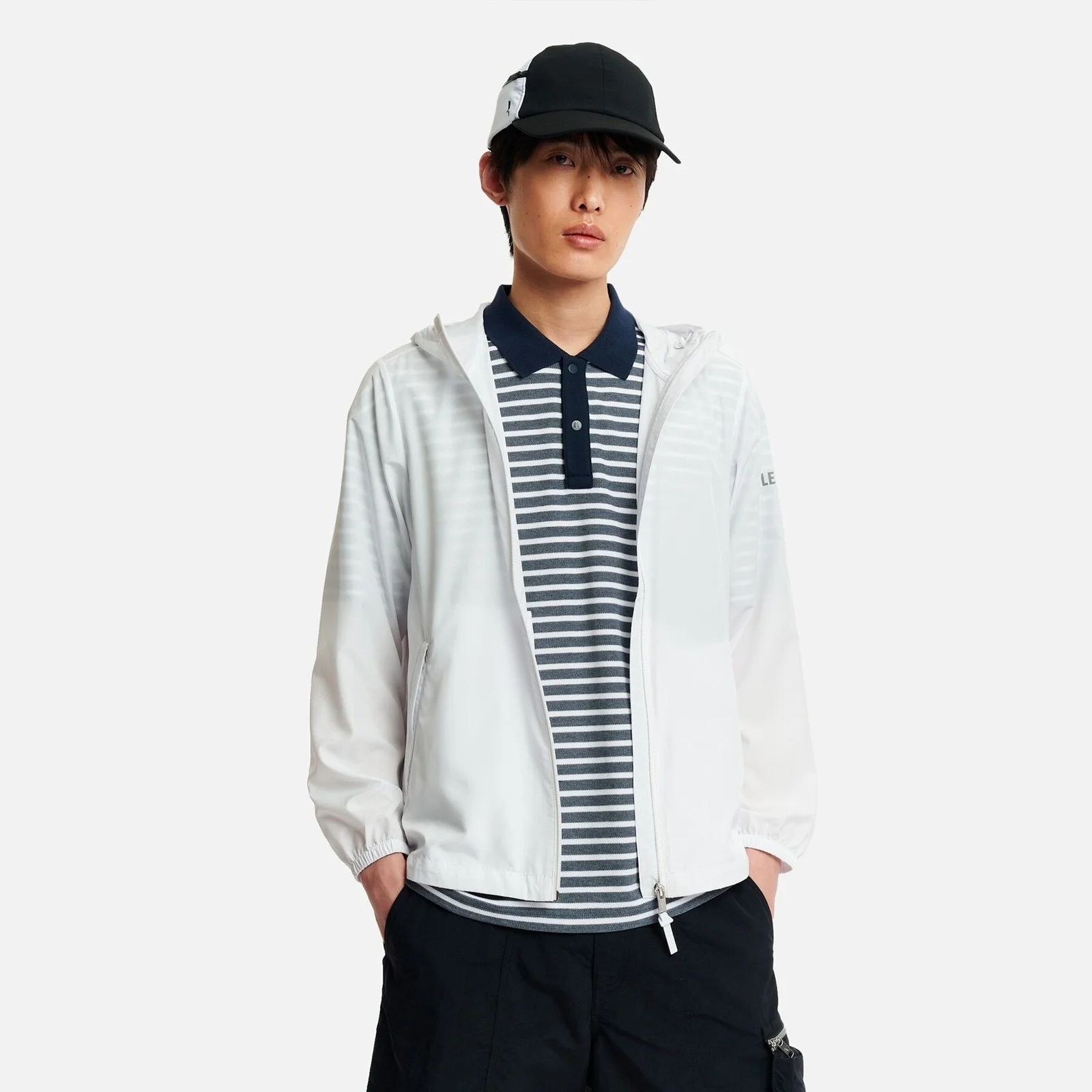通用 SOLAR PACK : UNISEX UVC 外套 AAS26UOUT006BLA