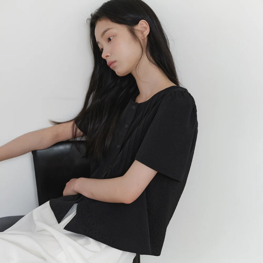 TUCKED FLOWER SHIRT_BLACK