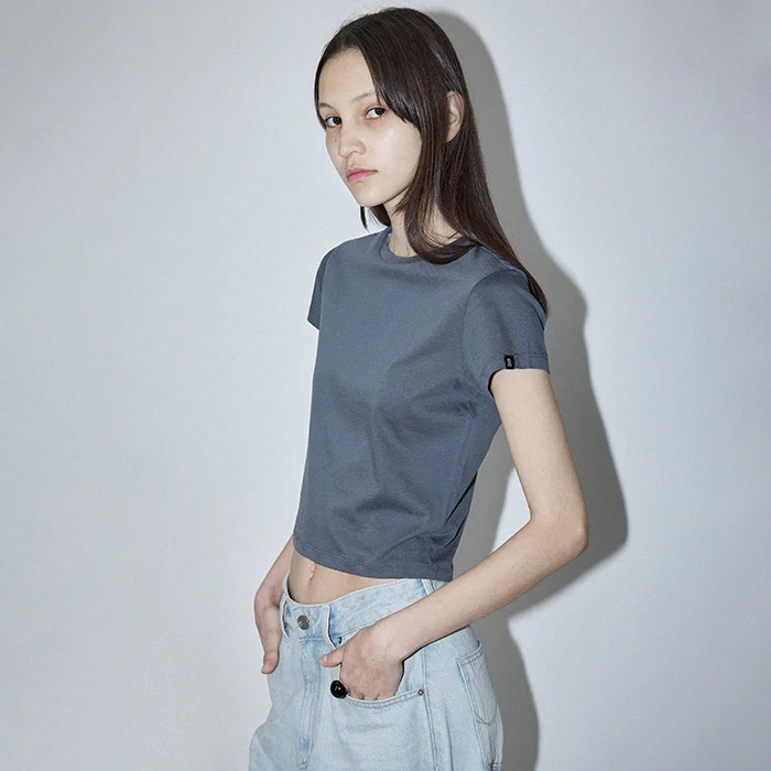 BASIC SHORT SLEEVE CROP T-SHIRT - DARK GREY