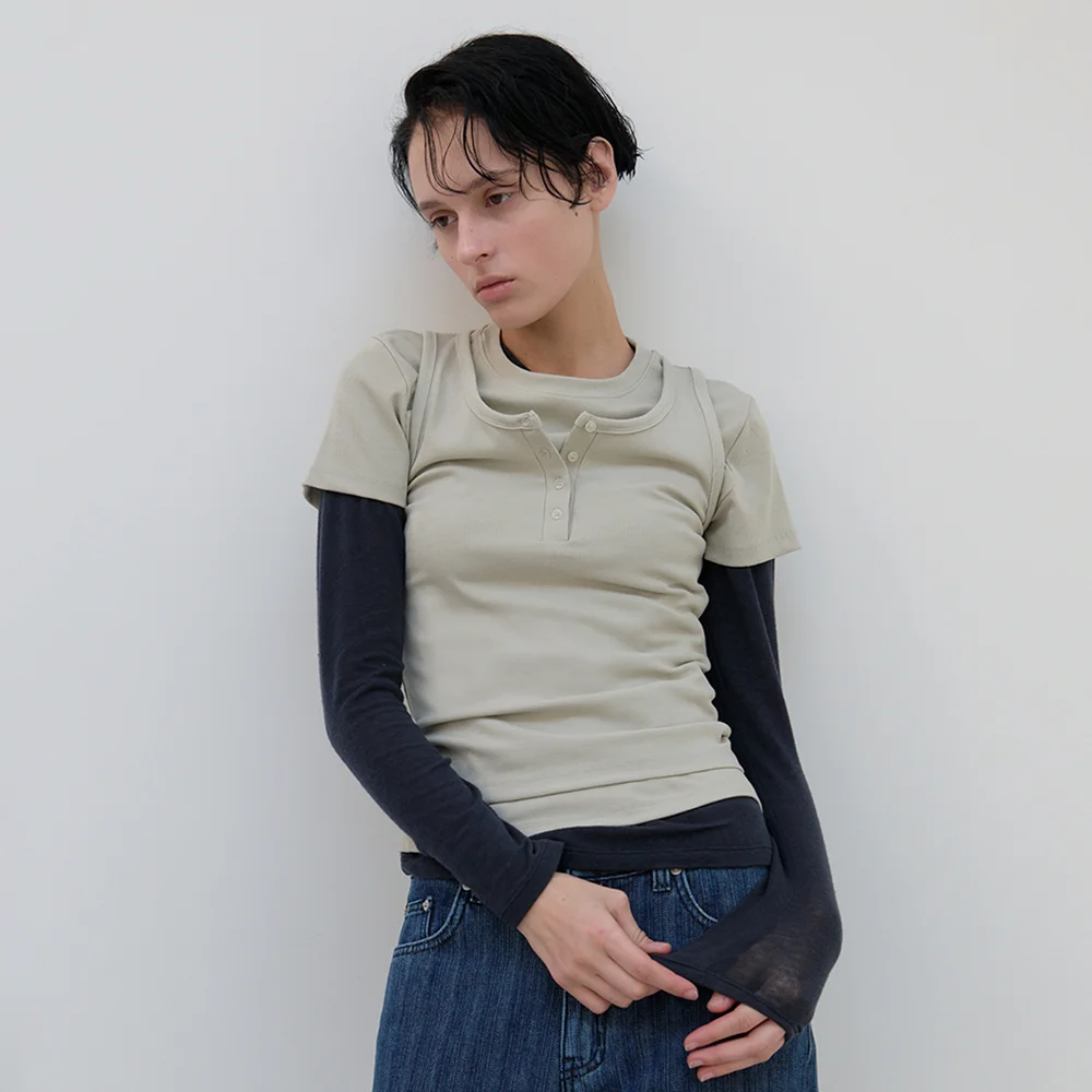 Fine Crewneck T-shirt (sage green)