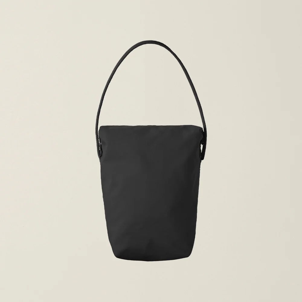 GARMENT DYED SHOULDER BAG BLACK