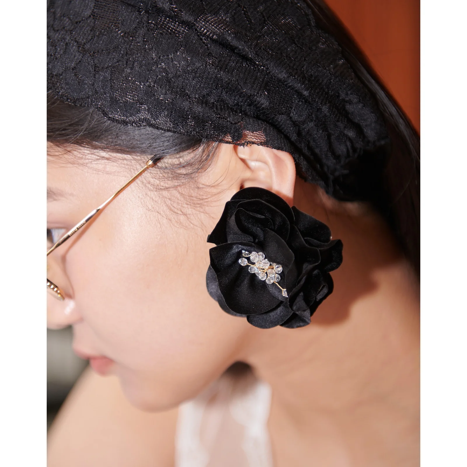 Rose silk single earring 玫瑰色 耳環