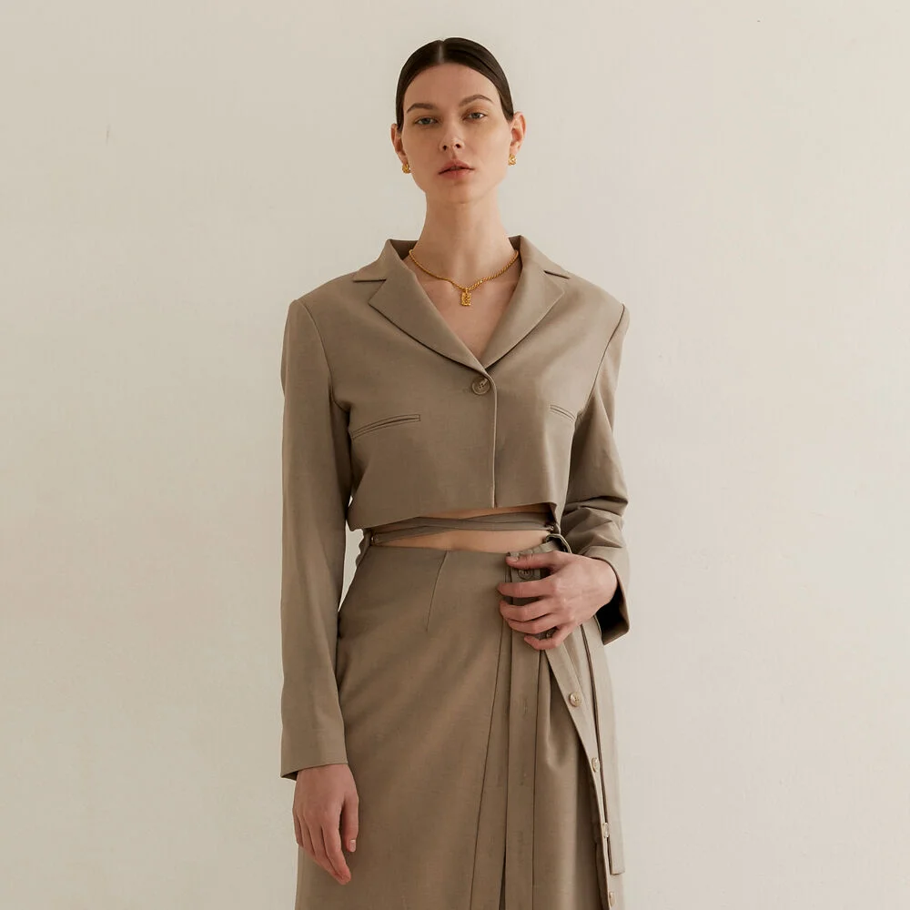 TWO WAY BACK POINT WOOL JACKET - BEIGE