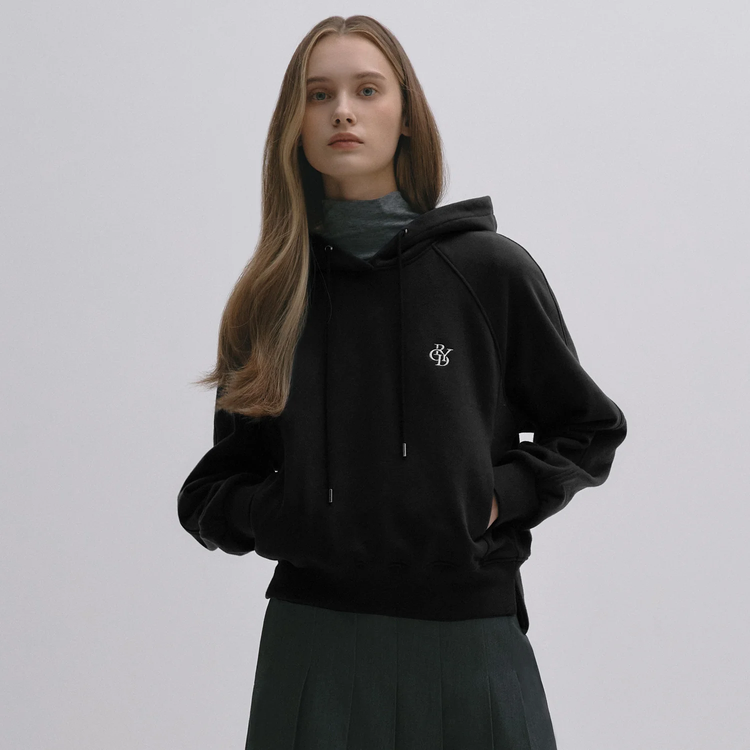 French Terry Raglan Sleeve Hoodie BLACK