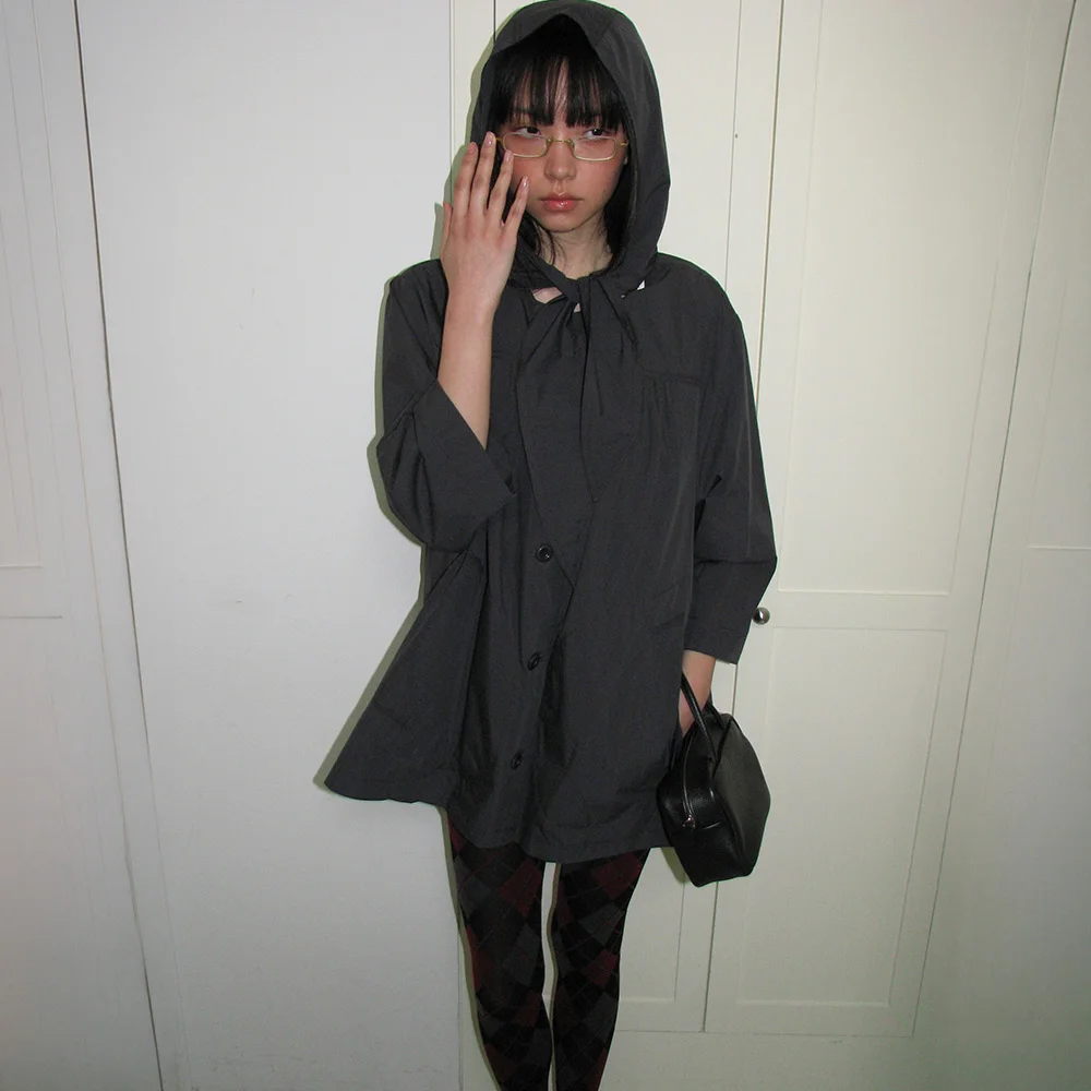 Yoke shirring trench coat (Charcoal)