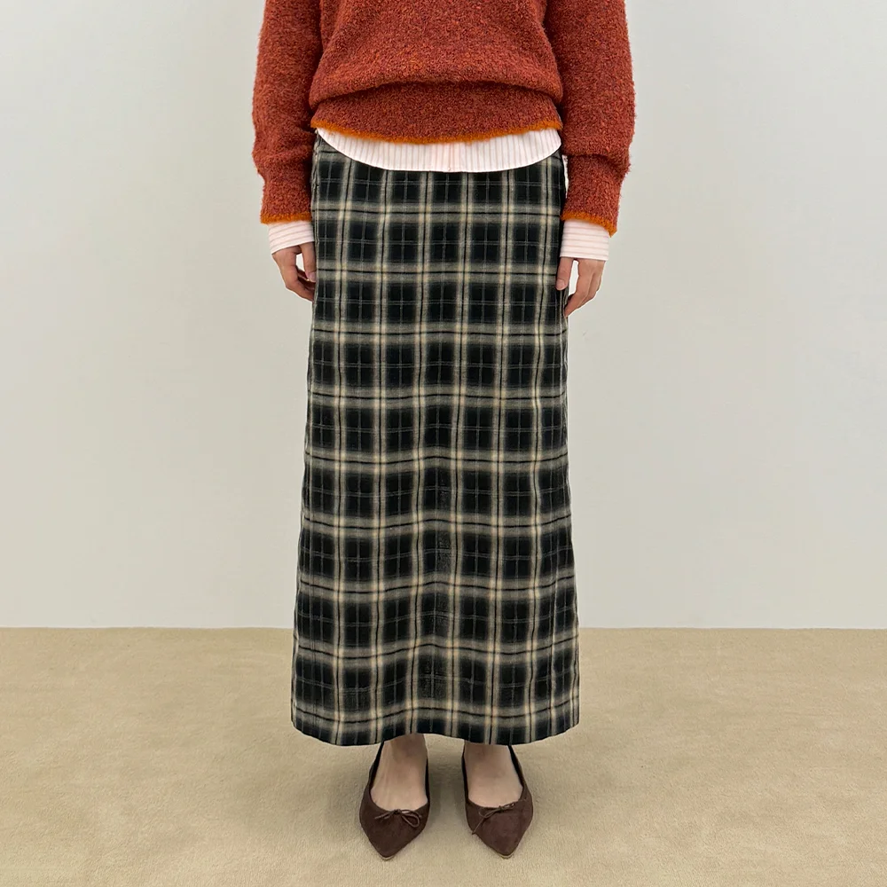 Check H-Line Skirt (Black)