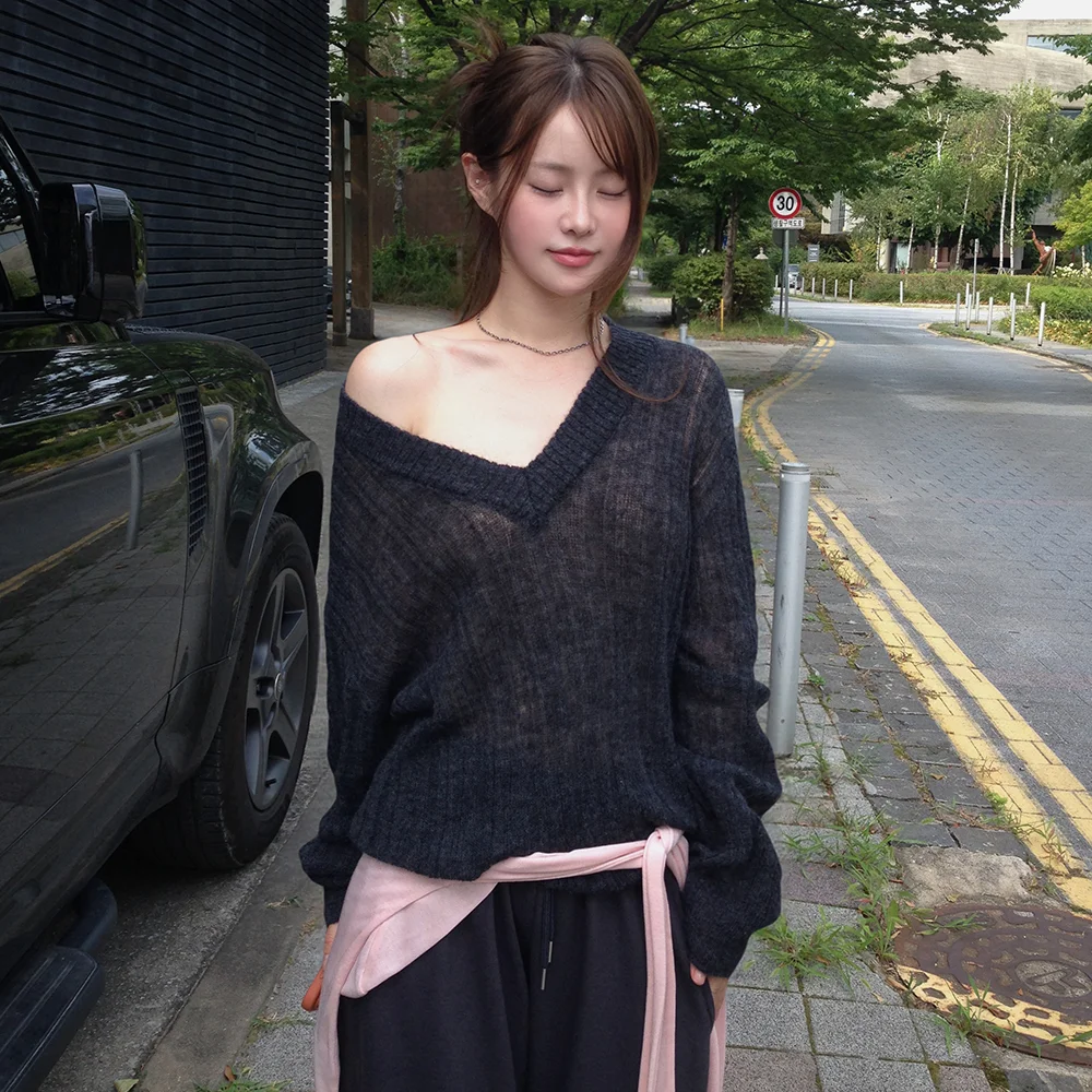 Moie V Neck Knit (Charcoal)