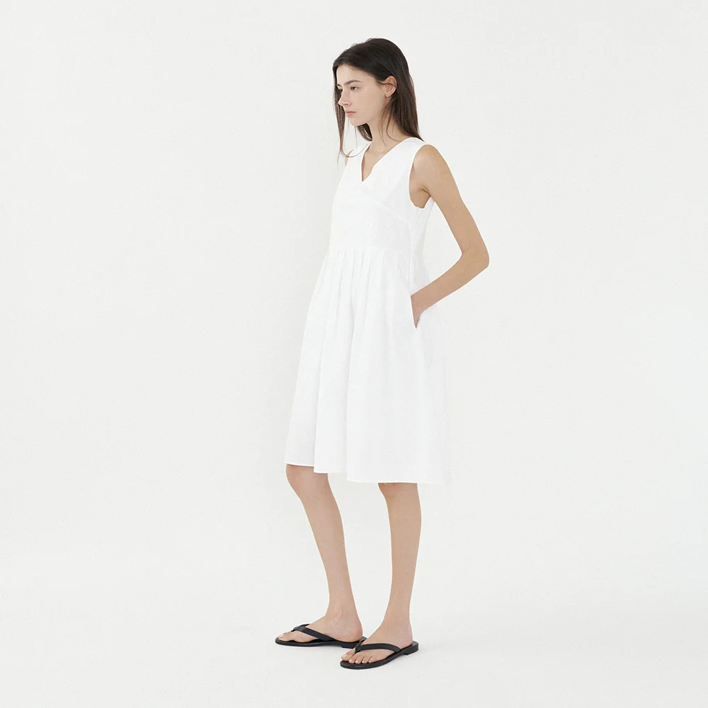 V-Neck Pleats Ops (White)