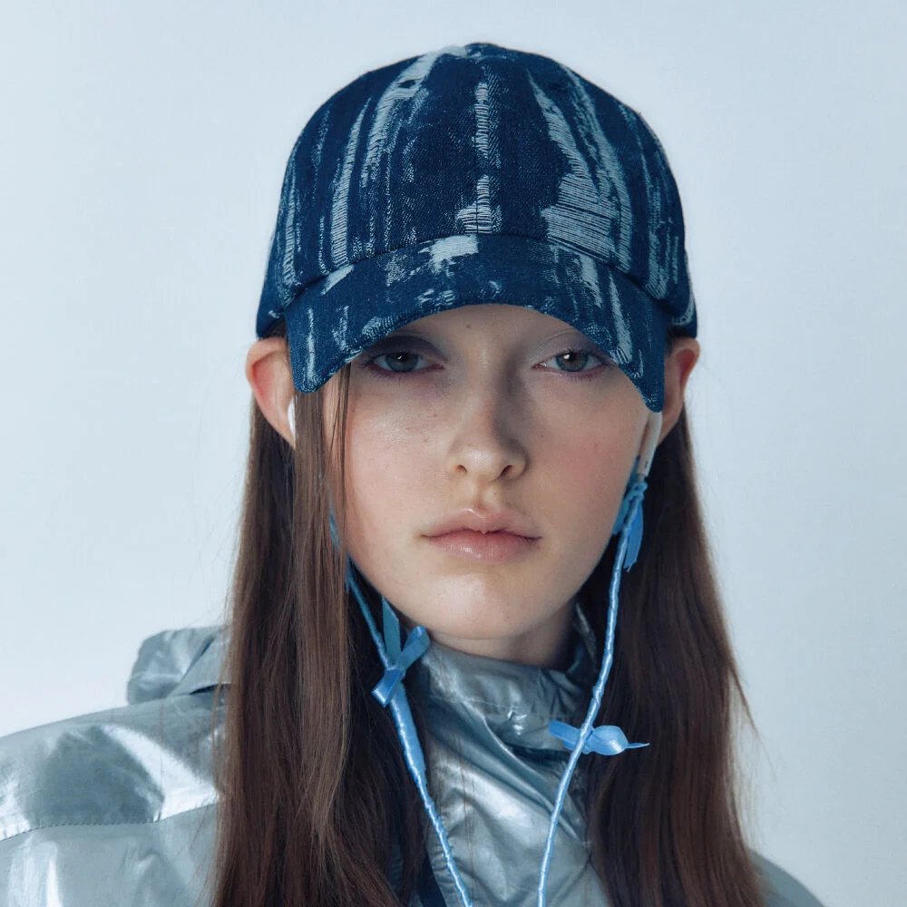 DESTROYED DENIM CAP IN RAW INDIGO