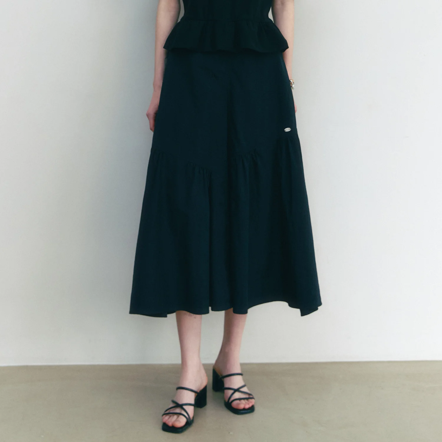 Unbalanced-Hem Tiered Flare Skirt BLACK