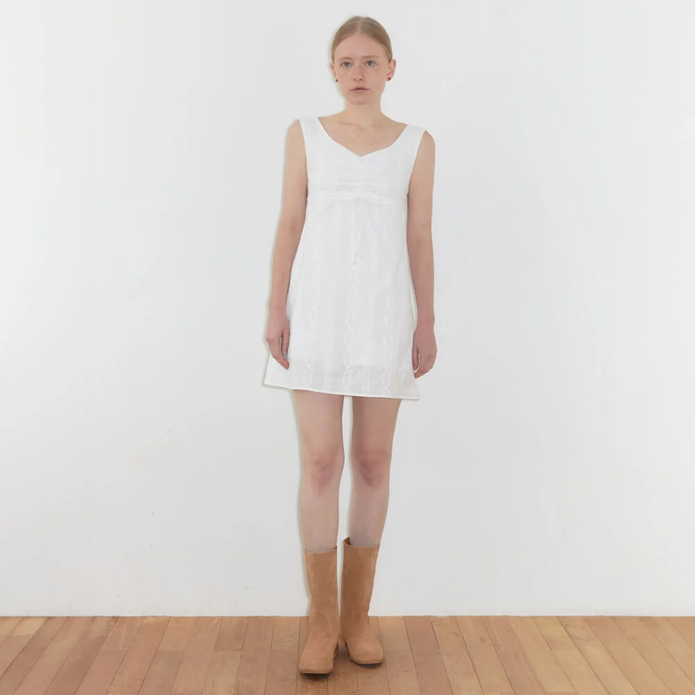 Eyelet Ribbon Sleeveless Dress (White)