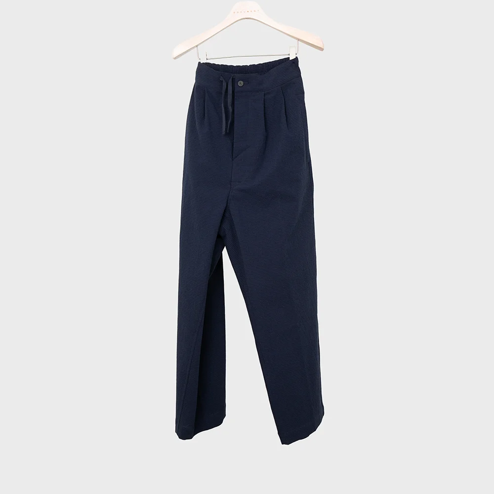 STRIPE SEERSUCKER TUCKED PANTS