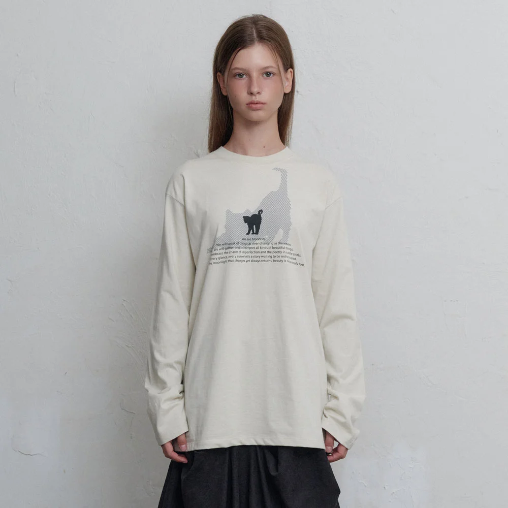 Lunar cat long sleeve t-shirt (Cream)