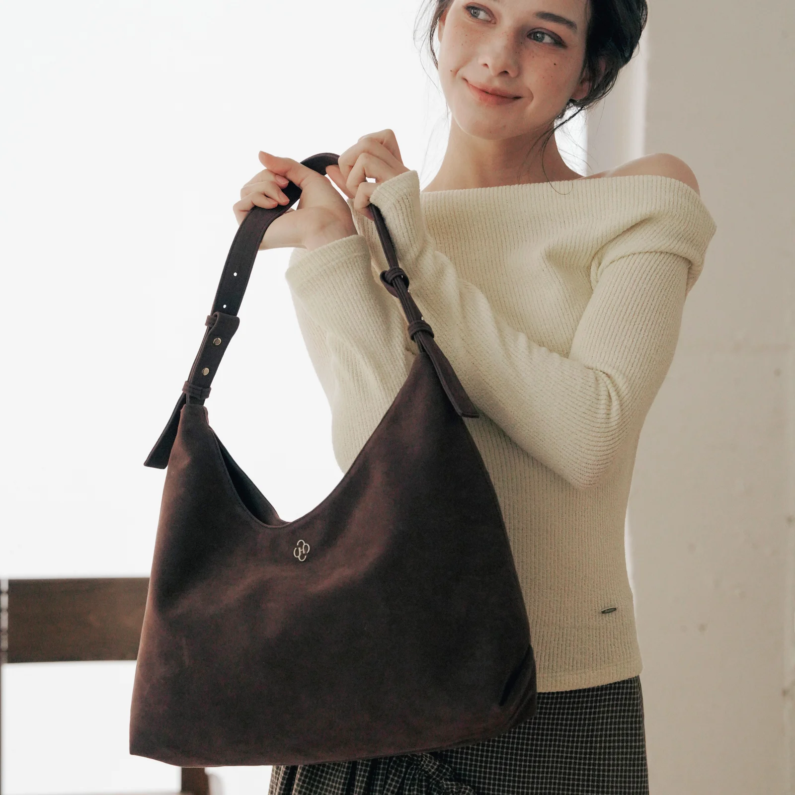 Ivy 麂皮 Hobo Bag_深啡色