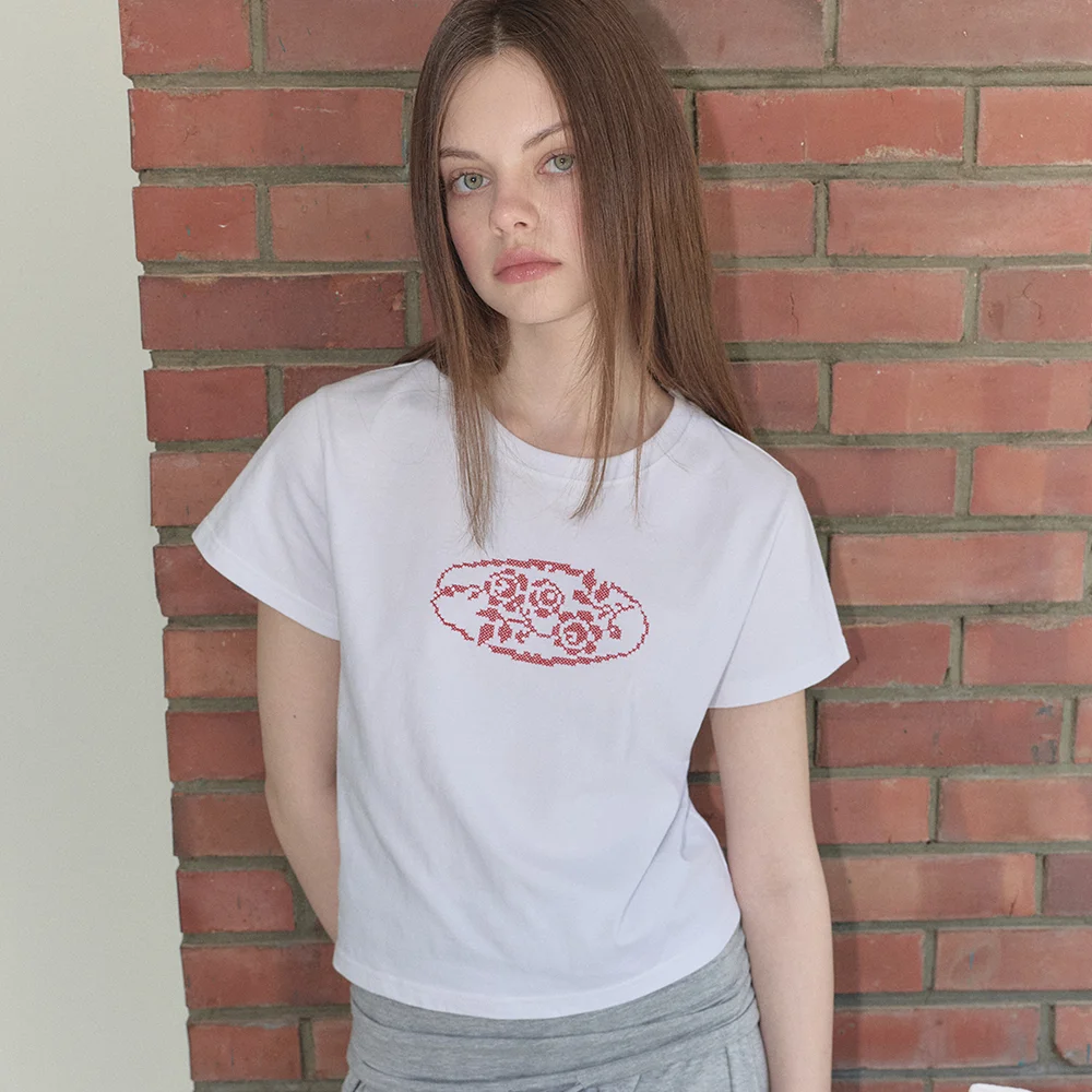 ROSE CROSS STITCH T-SHIRT (WHITE)
