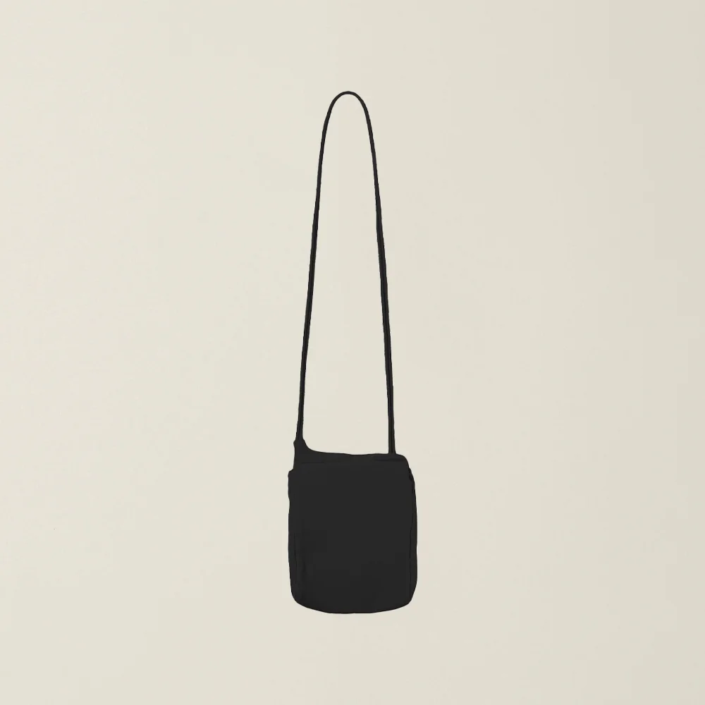 GARMENT DYED CROSS BAG BLACK