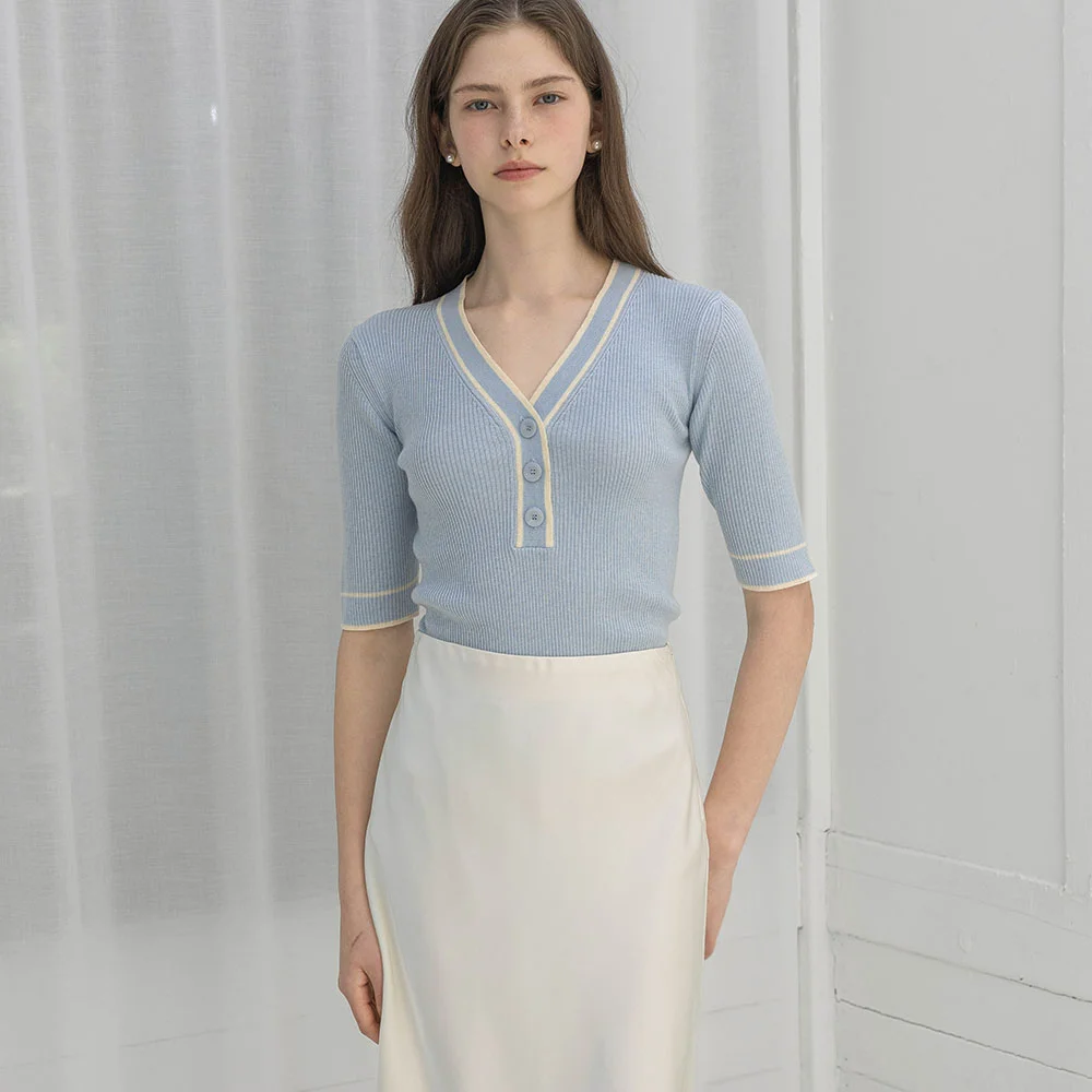 Glow V-neck blue knit