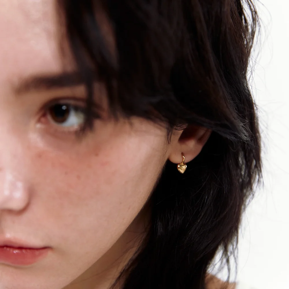 Love mini one-touch earrings (2 colors)