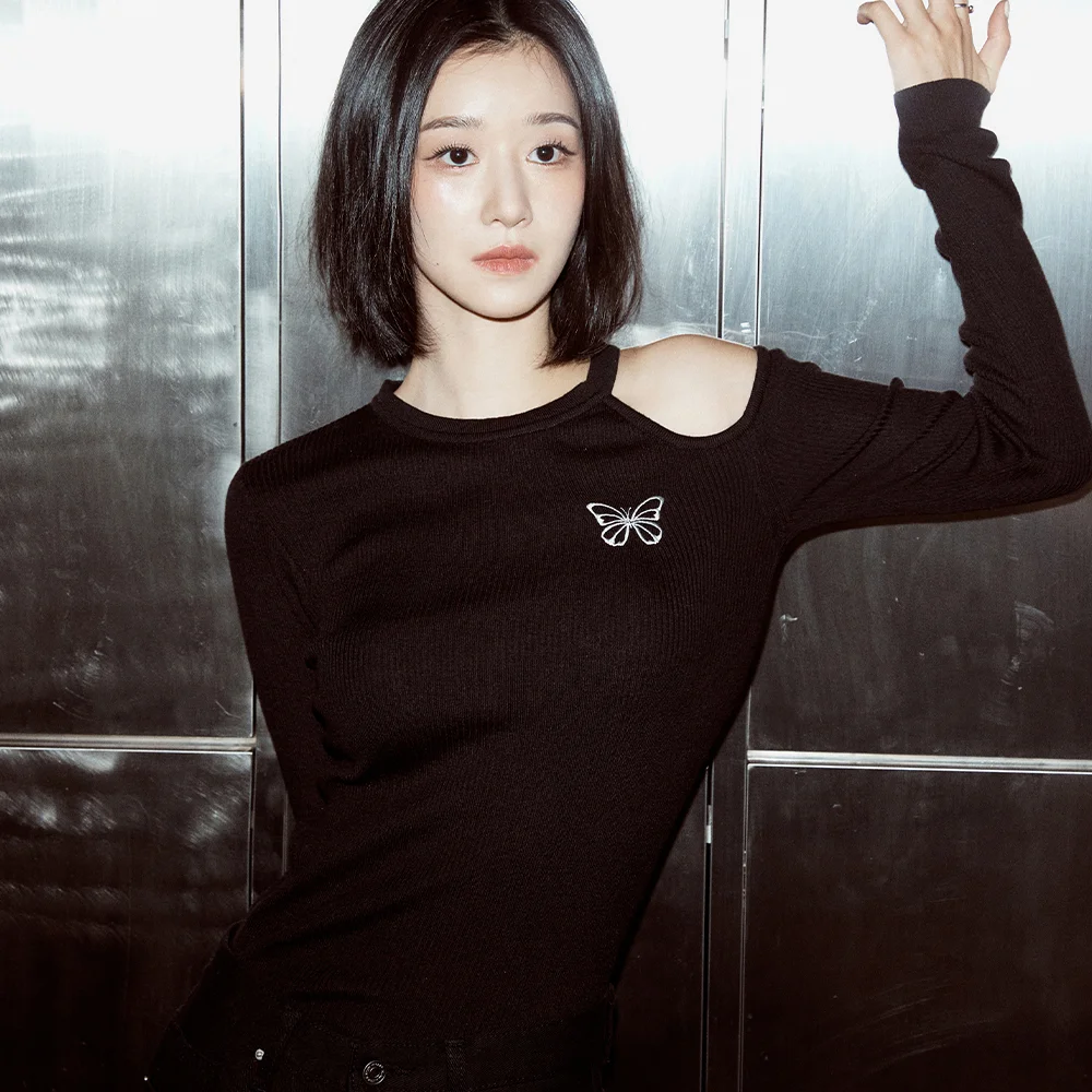 CUT OUT BUTTERFLY KNIT_2 COLOR