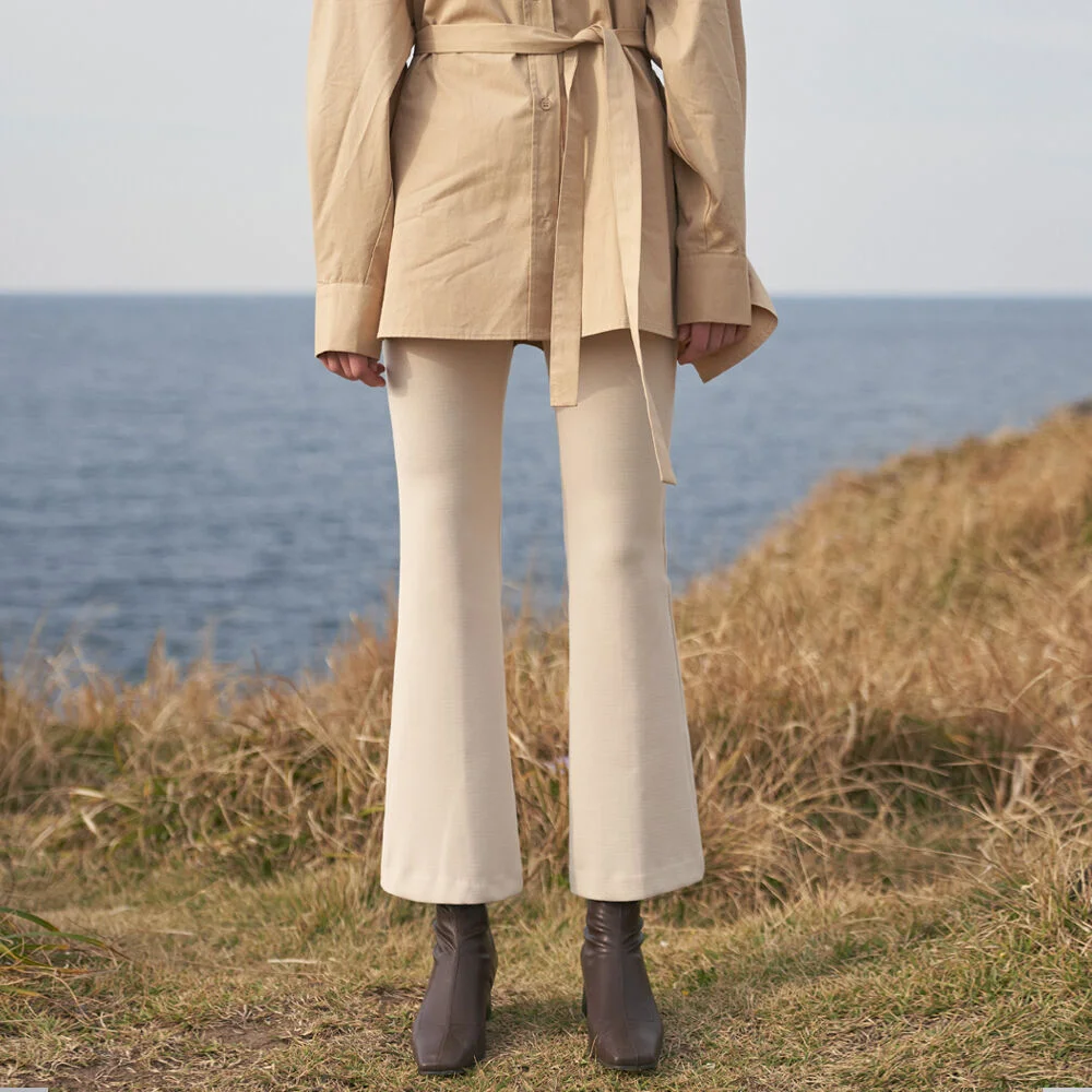 BASIC SEMI BOOTS SLACKS_IVORY