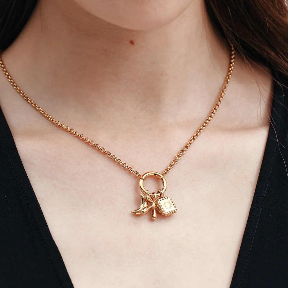 Lumire series 18k necklace