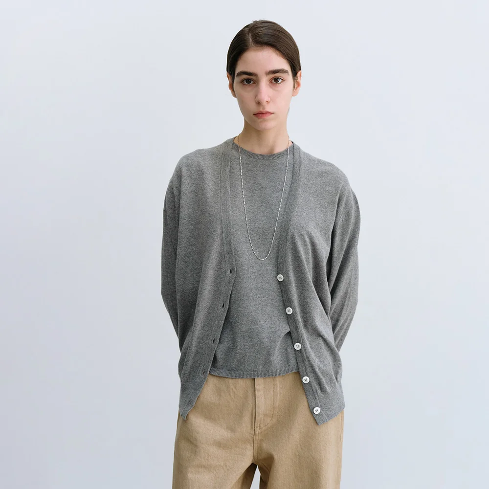 Nicholson V Cardigan in Gray