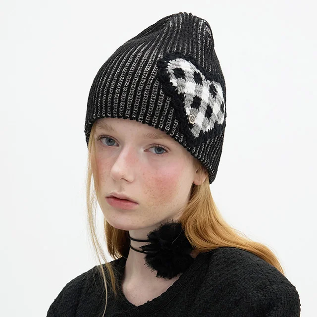 Tricot Heart Beanie - Black