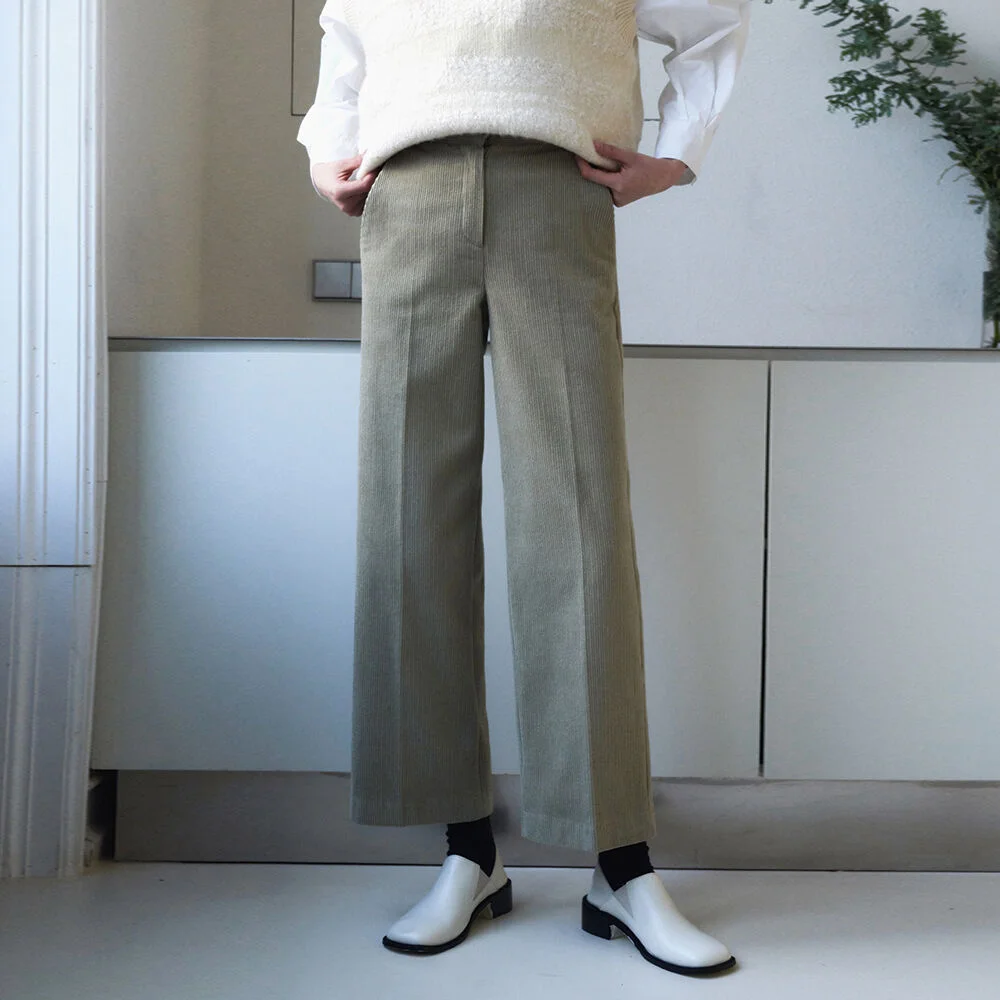 Vivid corduroy wide pants - khaki