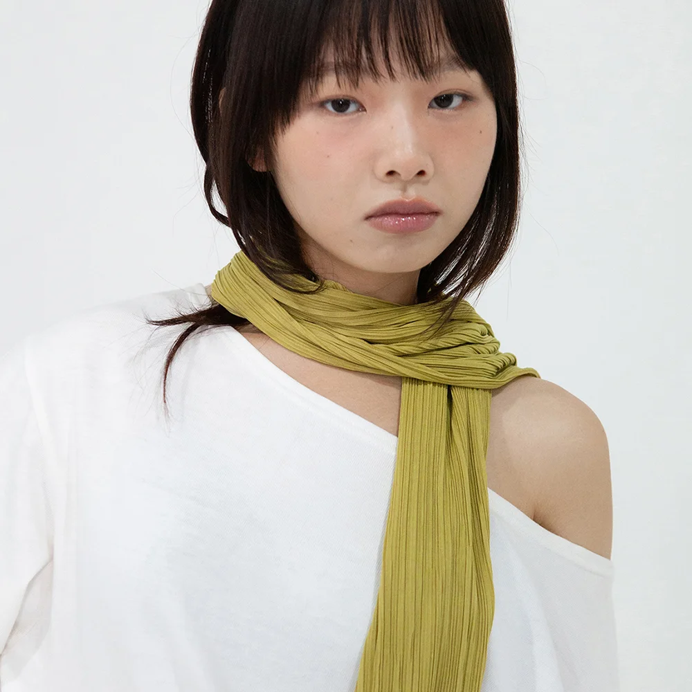 pleats long scarf - olive