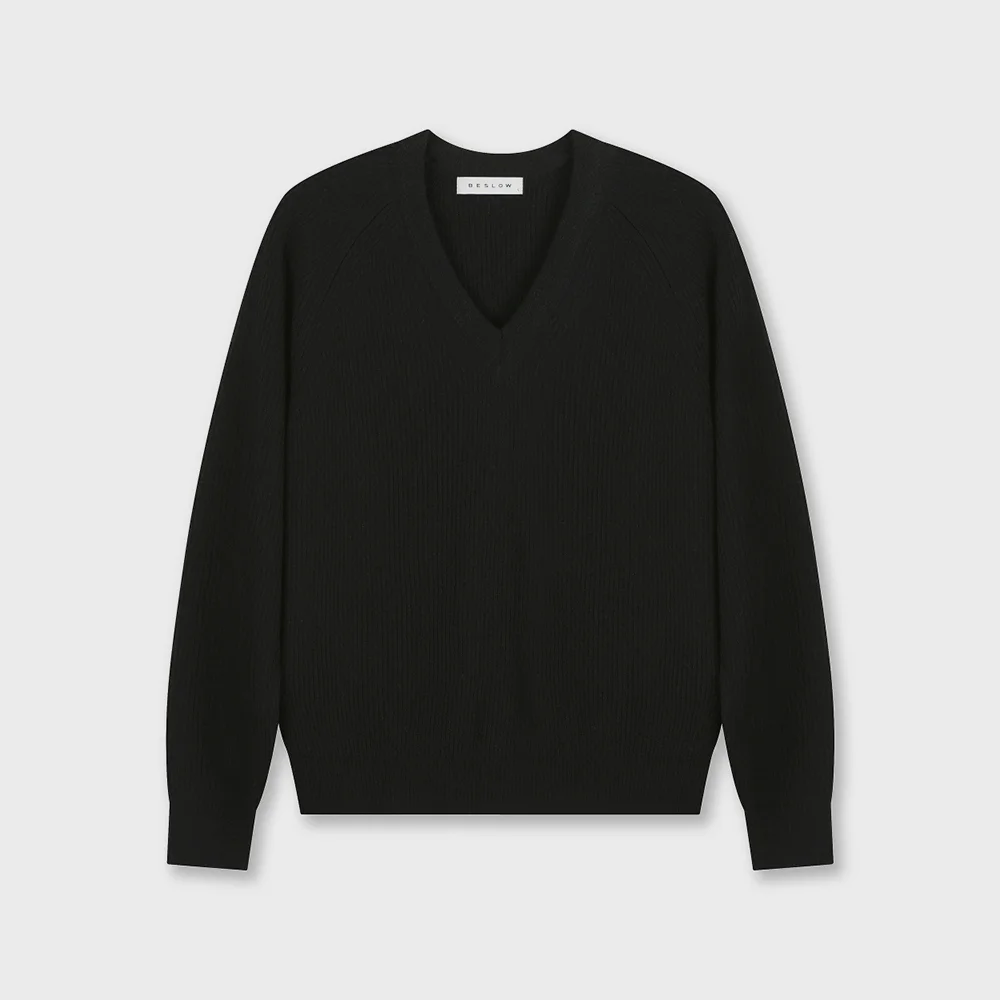OVERSIZED V NECK KNIT BLACK