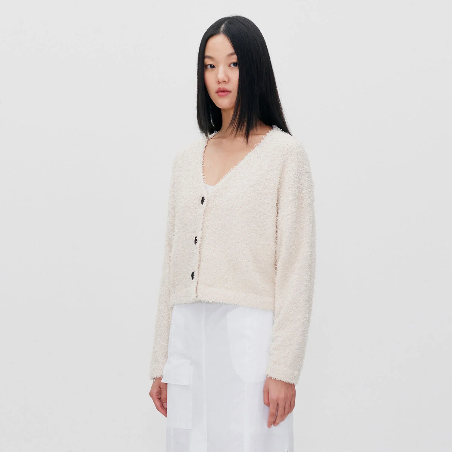 BUTTON DOWN FUZZY KNIT CARDIGAN CREAM
