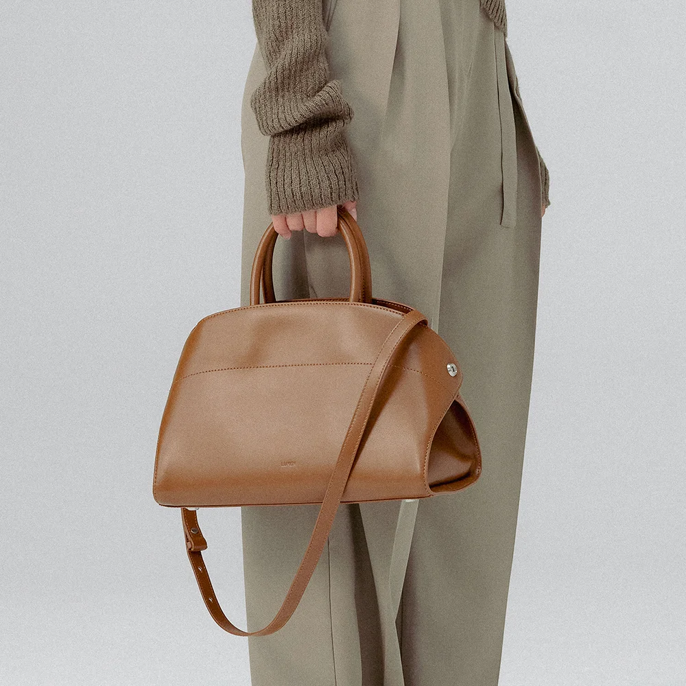 NADEL BAG (TAWNY BROWN)