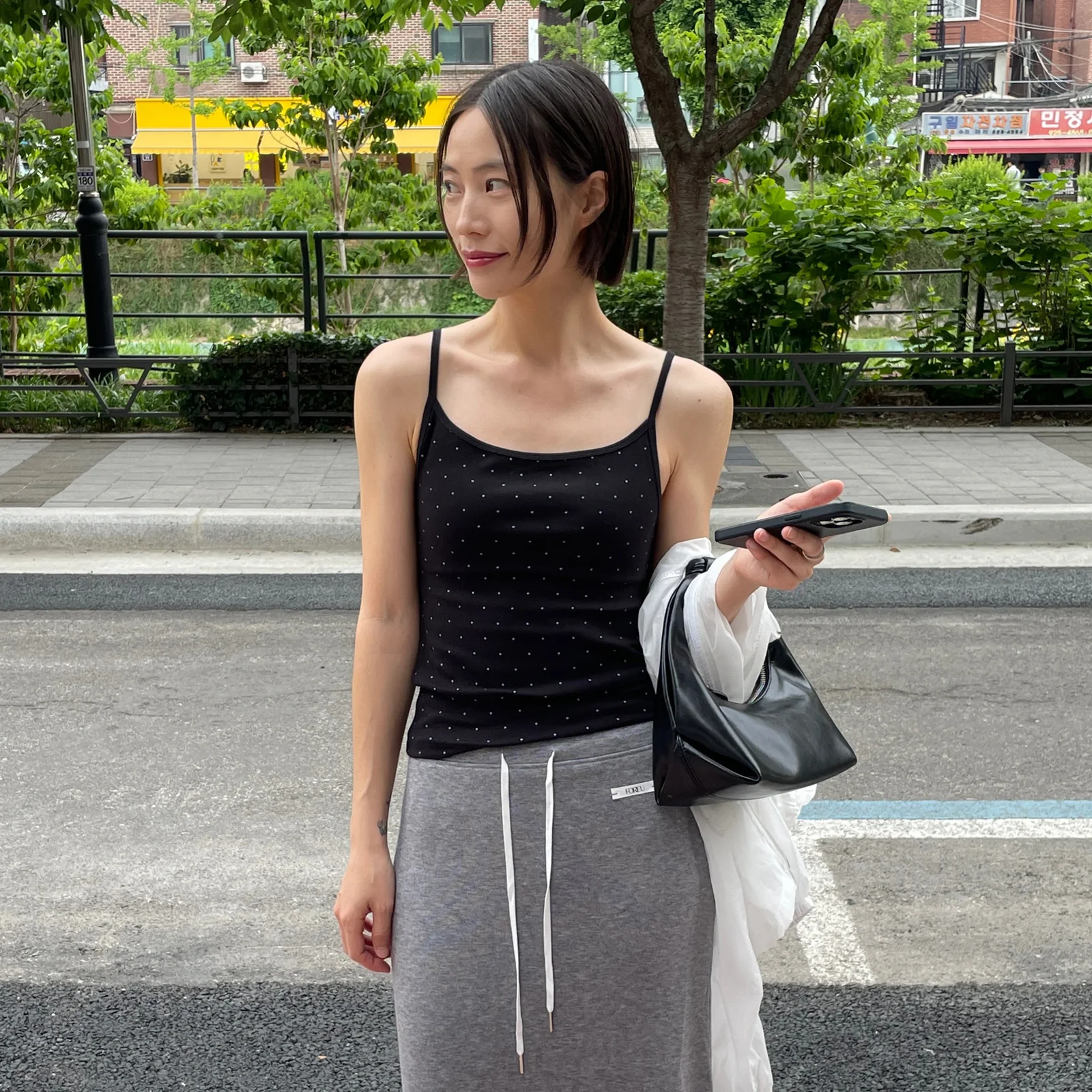 (1次) 基本款 圓點 無袖 (黑色)