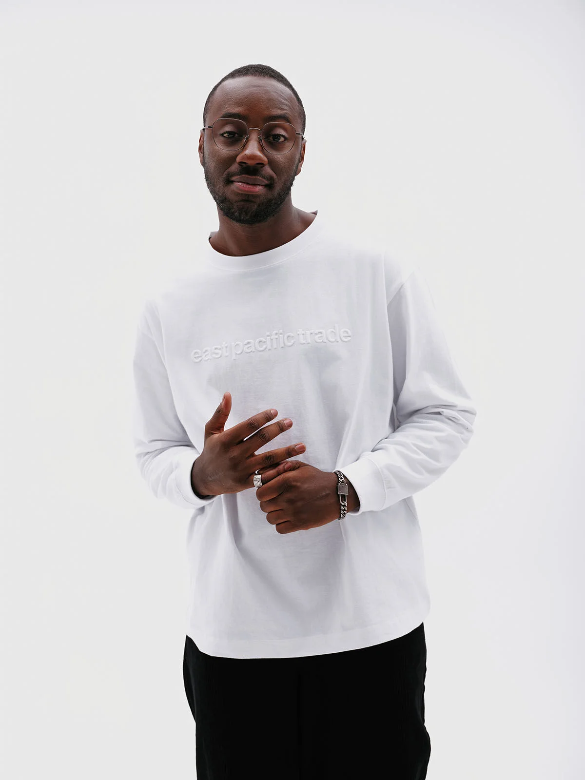 EMBO LOGO LONG SLEEVE (WHITE)