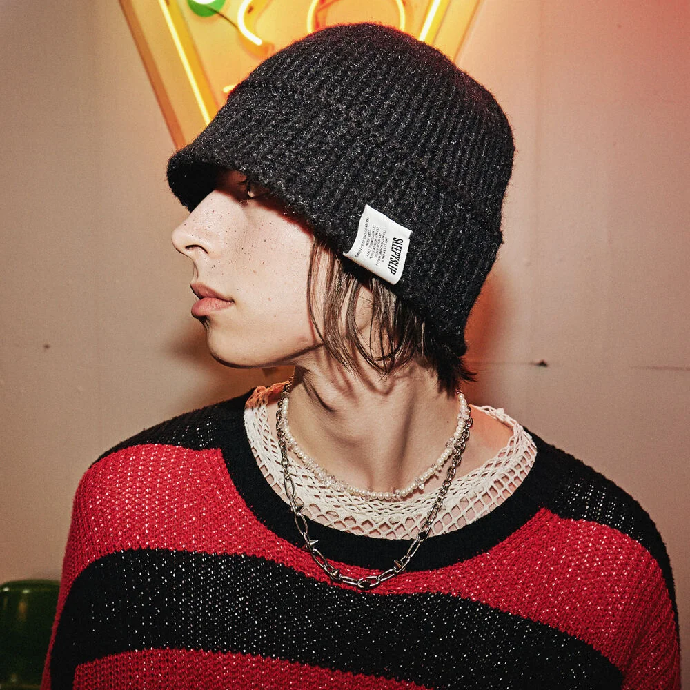 ALPACA KNIT BLACK BUCKET HAT