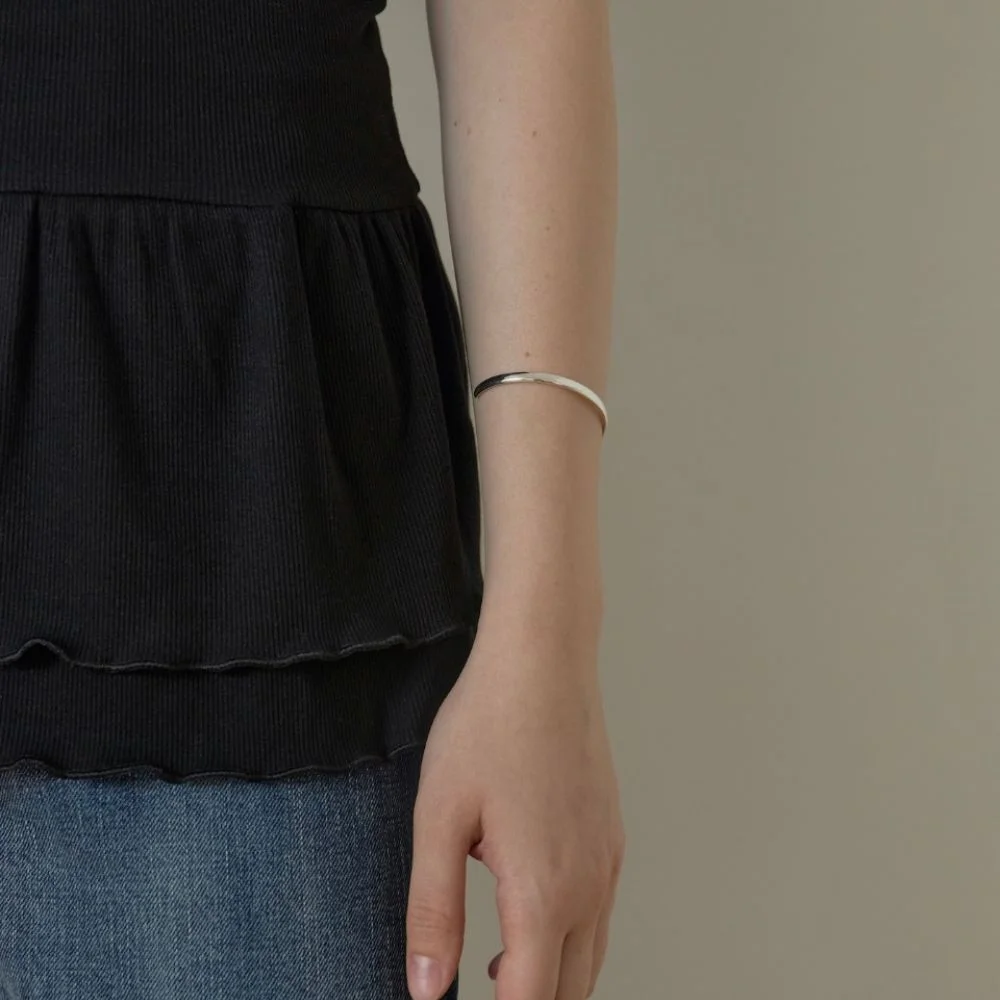 Open ring bracelet