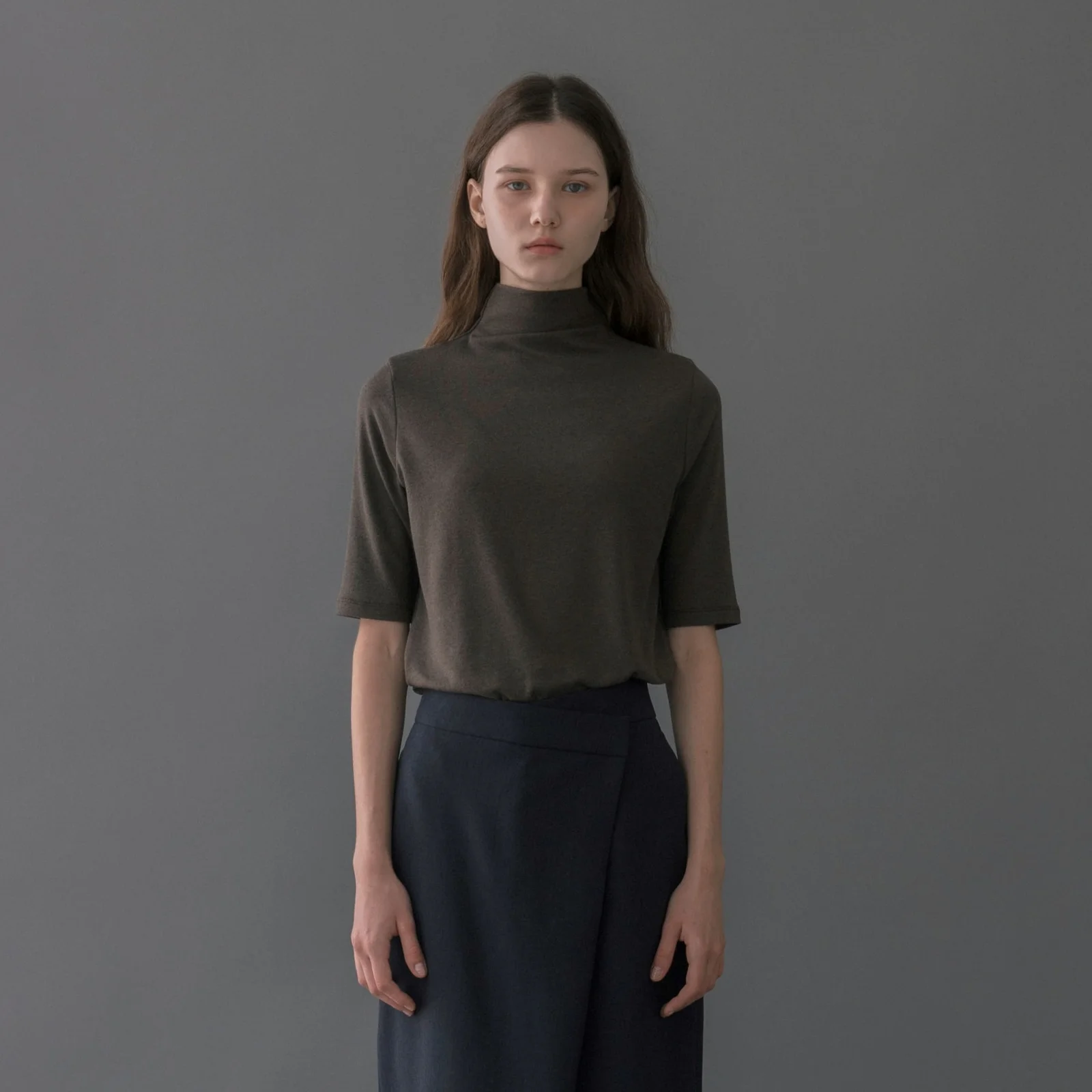 Basic Slim Half Neck(Deep Khaki)