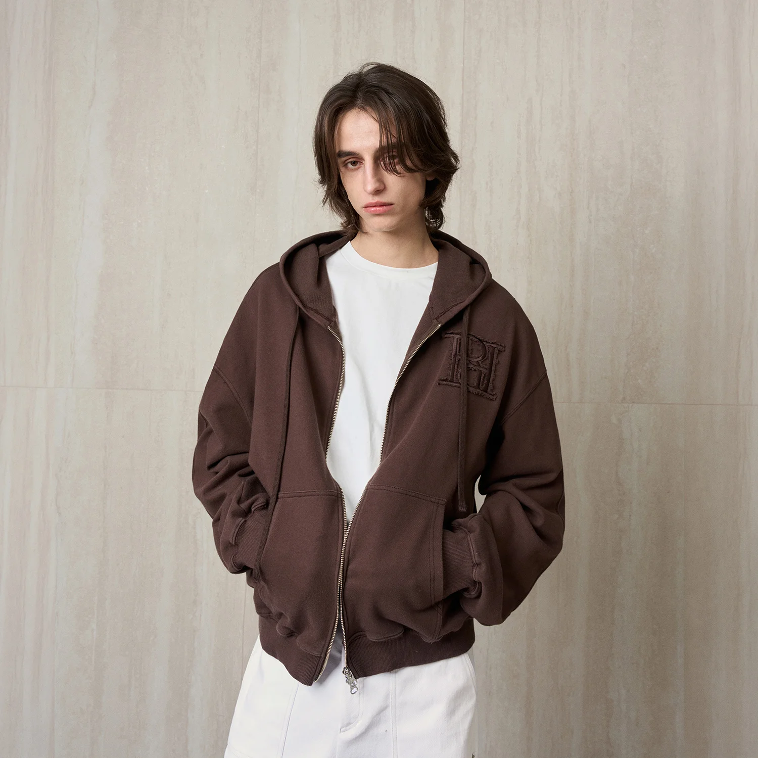 LOGO PATCH ZIP HOODED JACKET COCOA BROWN