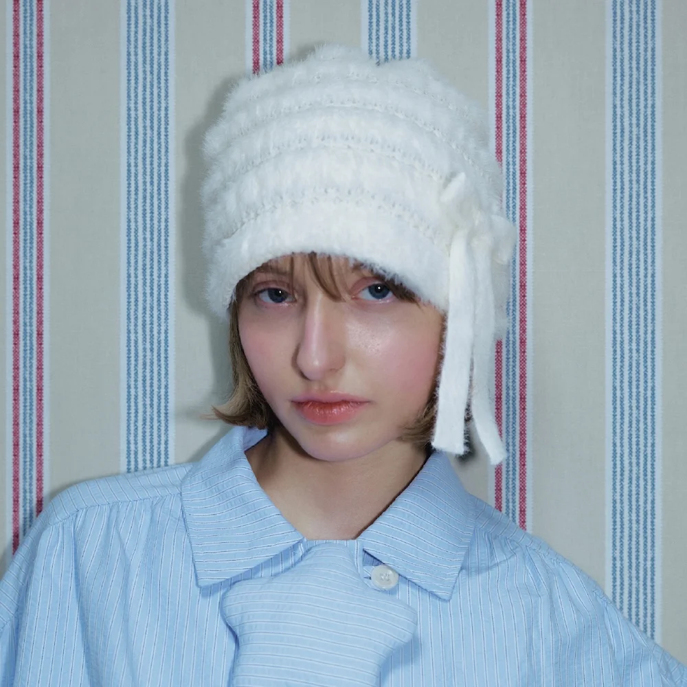 MELLOW BOW BEANIE IN CREAM