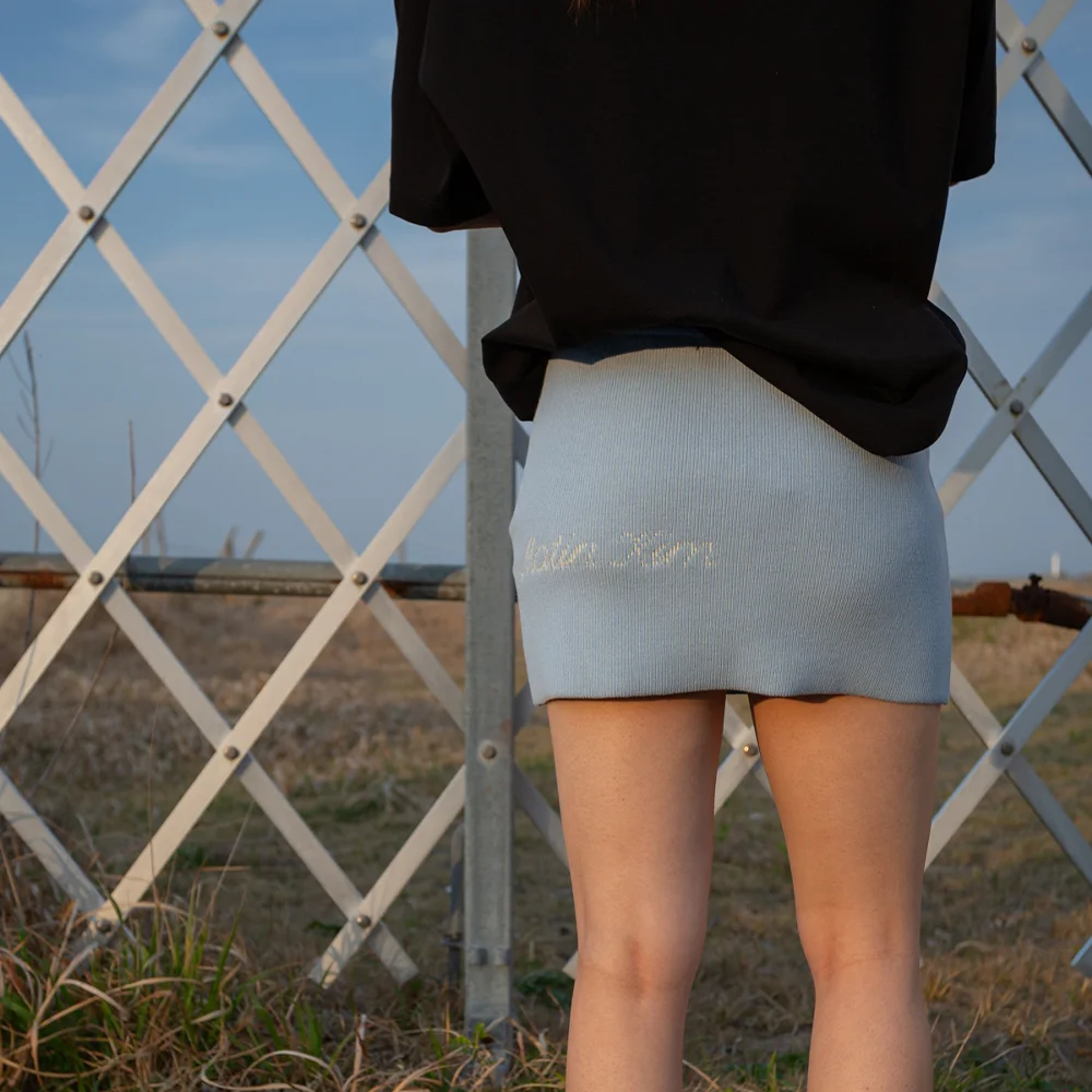 TWO TONE BANDING KNIT MINI SKIRT IN BLUE